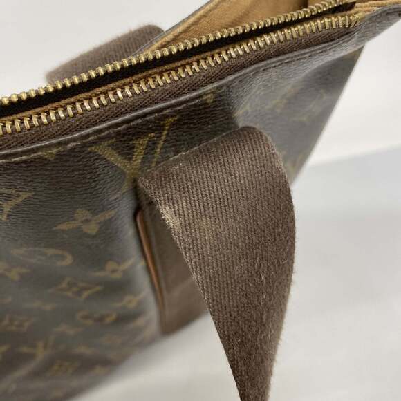 LOUIS VUITTON Brown Monogram Tote Bag - Picture 10 of 14